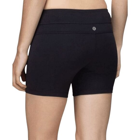LULULEMON ATHLETICA Reversible Groove Short Size 4 - Picture 2 of 4